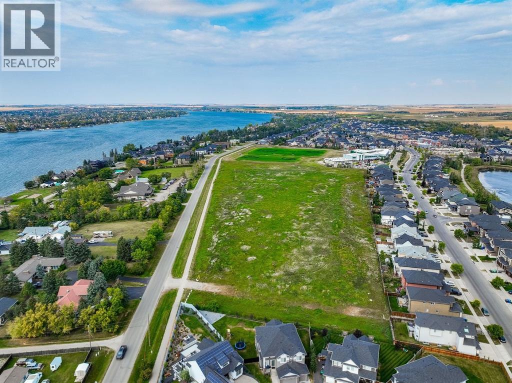 1153 East Lakeview Road, Chestermere, Alberta  T1X 1B1 - Photo 49 - A2257428