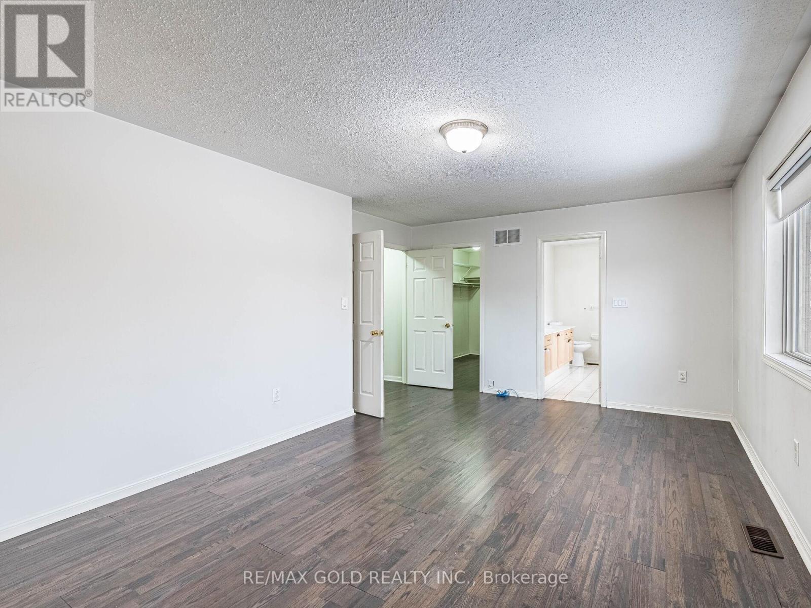 42 Zimmer Street, Brampton, Ontario  L6S 6L9 - Photo 36 - W12919110