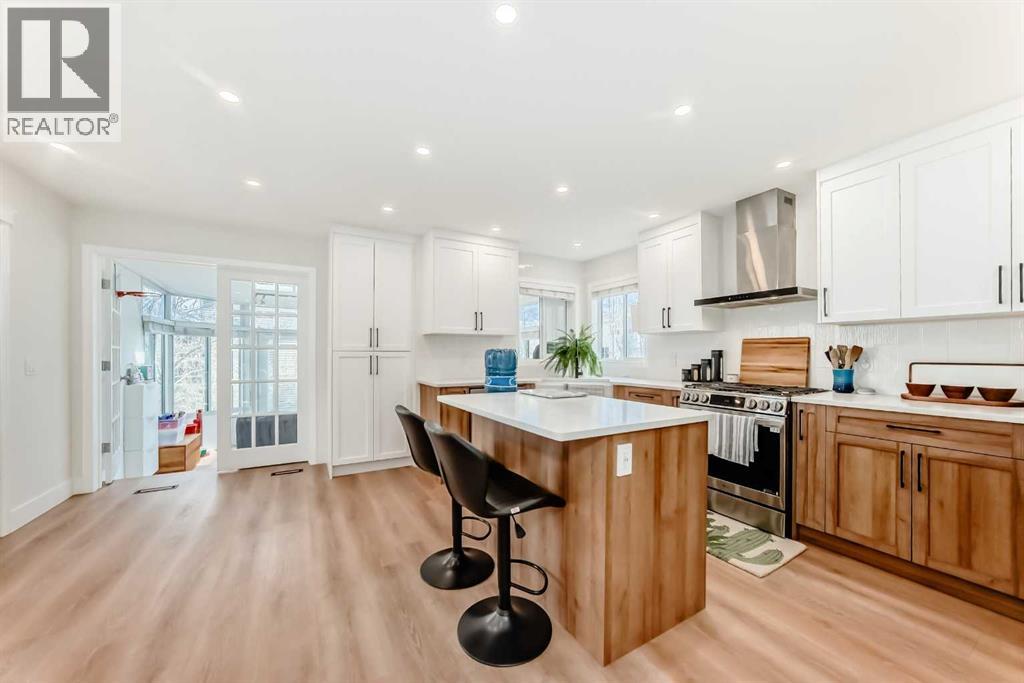 94 Cougar Plateau Way Sw, Calgary, Alberta  T3H 5S4 - Photo 7 - A2295805