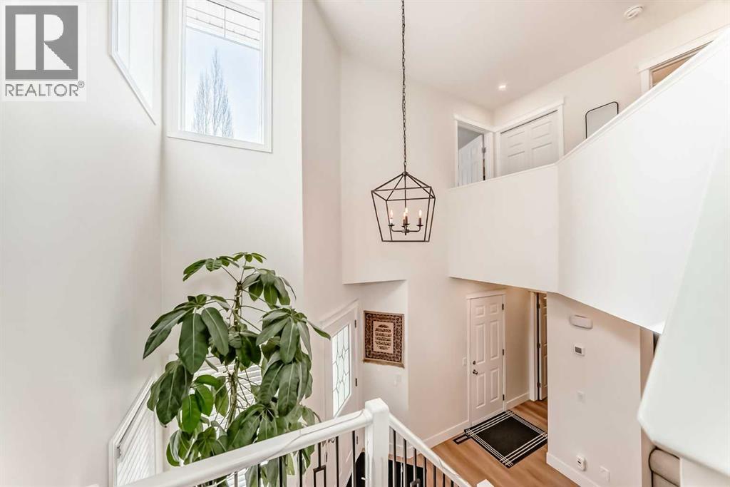 94 Cougar Plateau Way Sw, Calgary, Alberta  T3H 5S4 - Photo 38 - A2295805