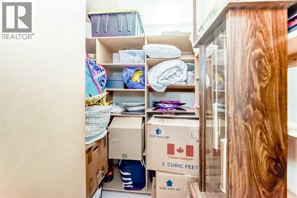 94 Cougar Plateau Way Sw, Calgary, Alberta  T3H 5S4 - Photo 43 - A2295805