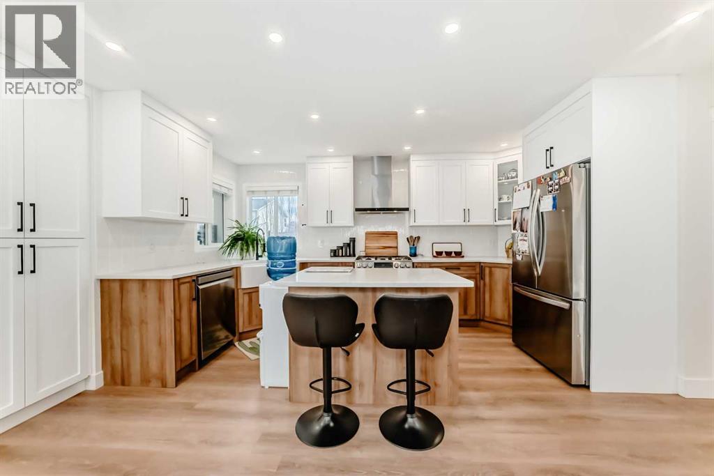 94 Cougar Plateau Way Sw, Calgary, Alberta  T3H 5S4 - Photo 6 - A2295805