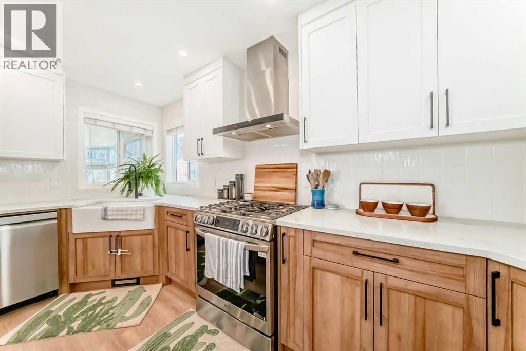 94 Cougar Plateau Way Sw, Calgary, Alberta  T3H 5S4 - Photo 9 - A2295805