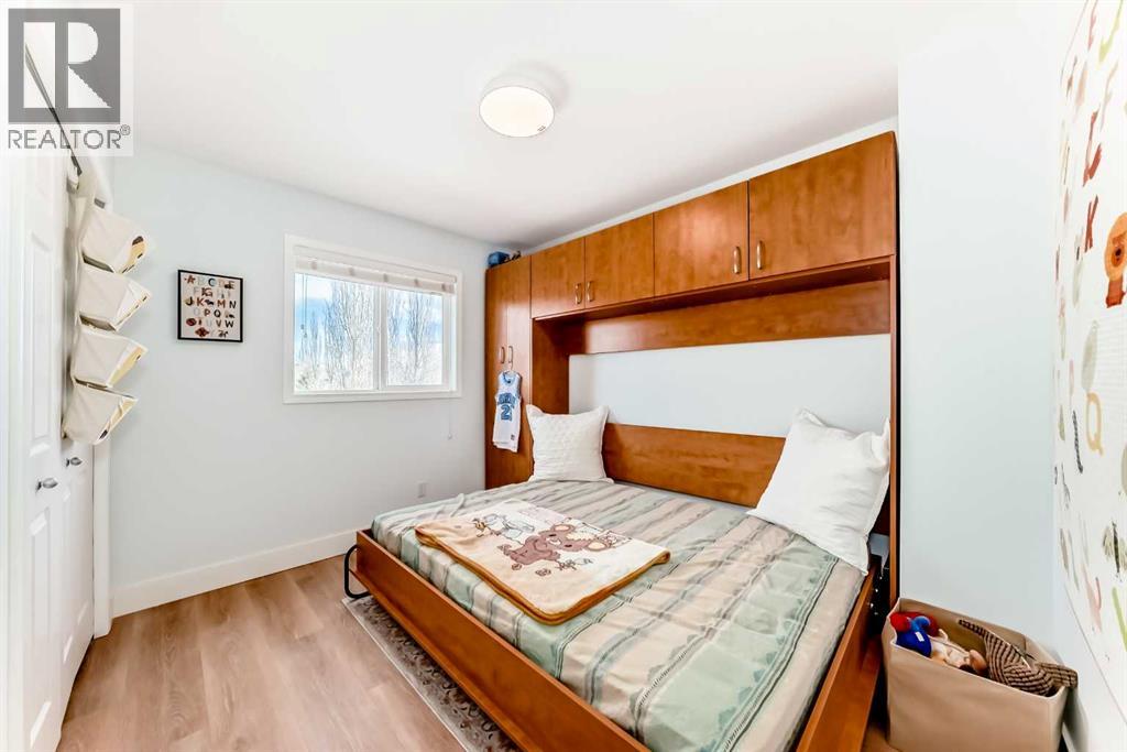 94 Cougar Plateau Way Sw, Calgary, Alberta  T3H 5S4 - Photo 35 - A2295805