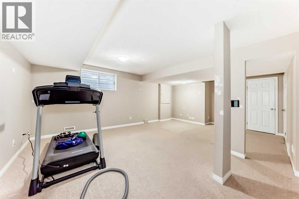 94 Cougar Plateau Way Sw, Calgary, Alberta  T3H 5S4 - Photo 39 - A2295805