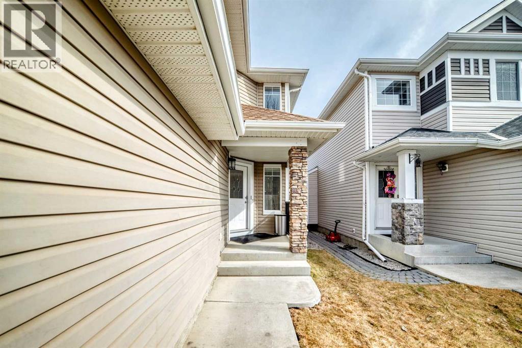94 Cougar Plateau Way Sw, Calgary, Alberta  T3H 5S4 - Photo 3 - A2295805