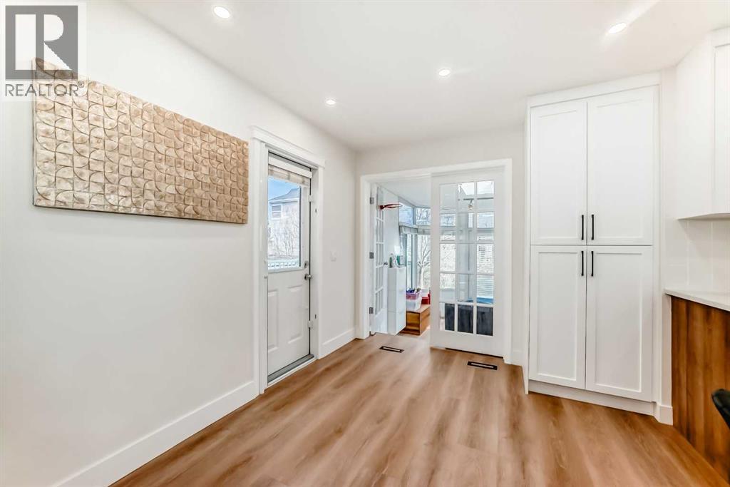 94 Cougar Plateau Way Sw, Calgary, Alberta  T3H 5S4 - Photo 10 - A2295805