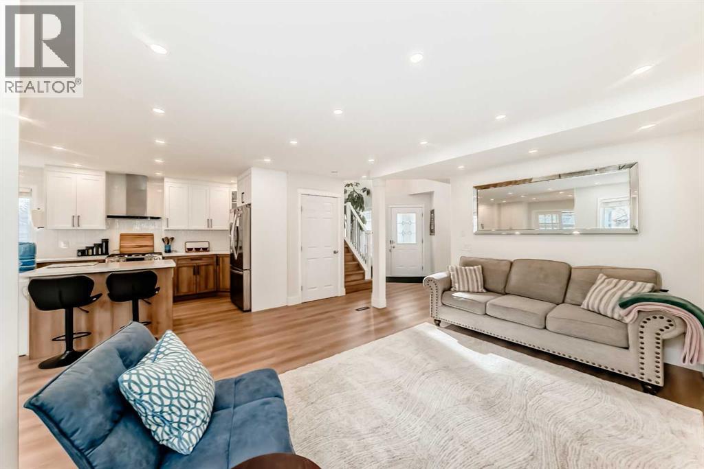 94 Cougar Plateau Way Sw, Calgary, Alberta  T3H 5S4 - Photo 16 - A2295805