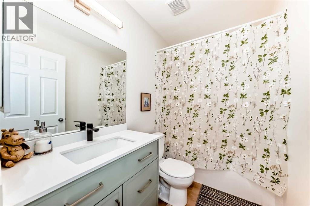 94 Cougar Plateau Way Sw, Calgary, Alberta  T3H 5S4 - Photo 36 - A2295805