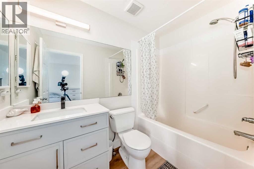 94 Cougar Plateau Way Sw, Calgary, Alberta  T3H 5S4 - Photo 31 - A2295805