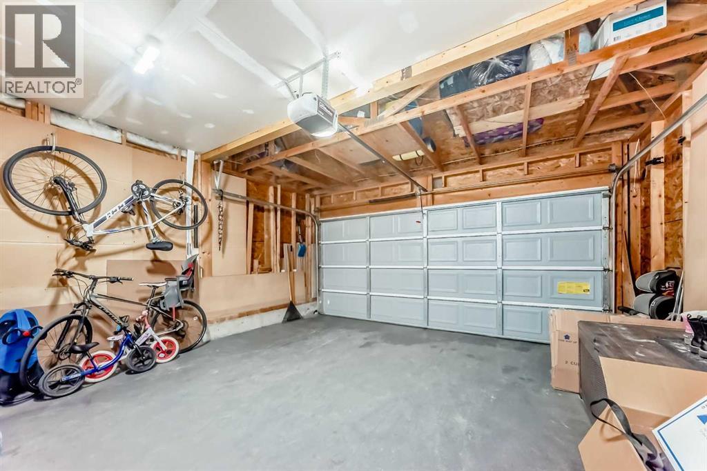 94 Cougar Plateau Way Sw, Calgary, Alberta  T3H 5S4 - Photo 44 - A2295805