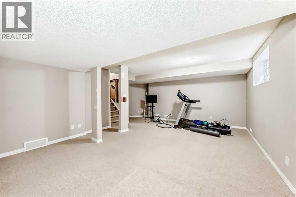94 Cougar Plateau Way Sw, Calgary, Alberta  T3H 5S4 - Photo 41 - A2295805