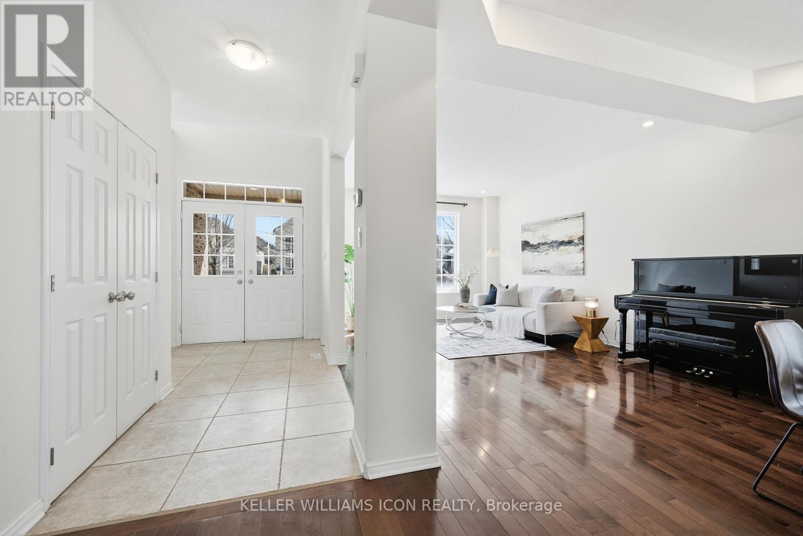 796 Kilbirnie Drive, Ottawa, Ontario K2J 0M4 - Photo 4 - X12928618