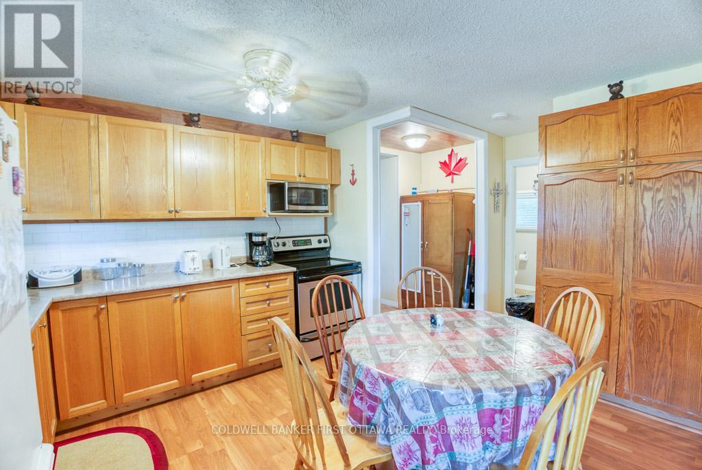 1036 Rossland Lane, Frontenac (Frontenac Centre), Ontario  K0H 1B0 - Photo 12 - X12928634