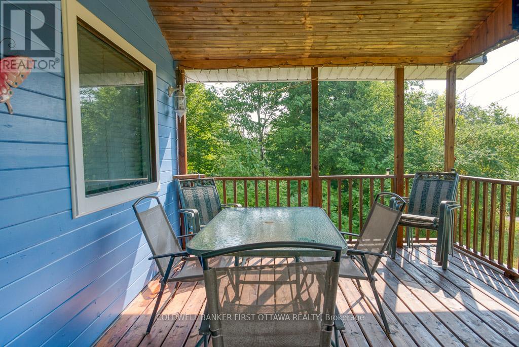 1036 Rossland Lane, Frontenac (Frontenac Centre), Ontario  K0H 1B0 - Photo 7 - X12928634