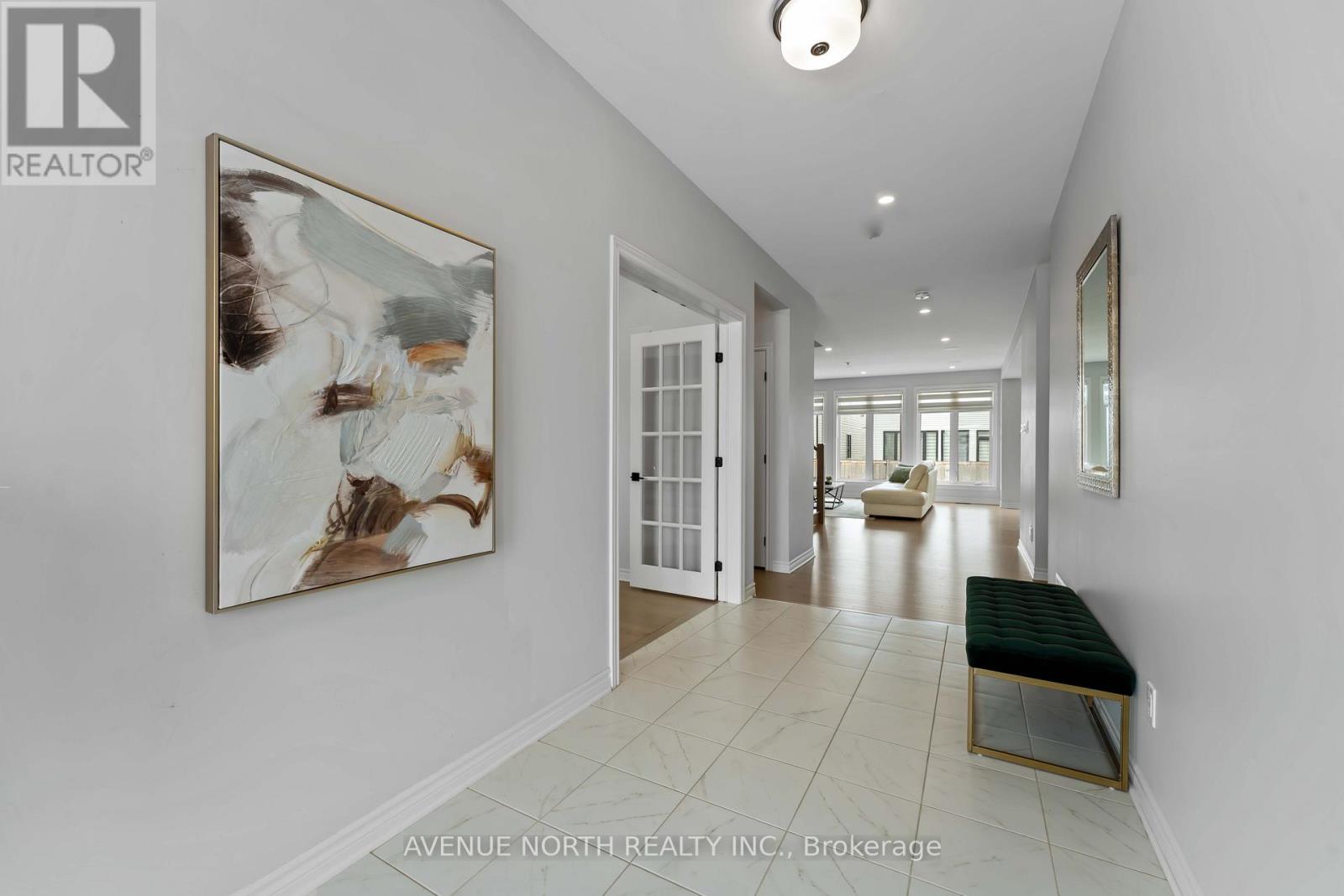 711 Moonflower Crescent, Ottawa, Ontario  K1T 0X8 - Photo 4 - X12928698