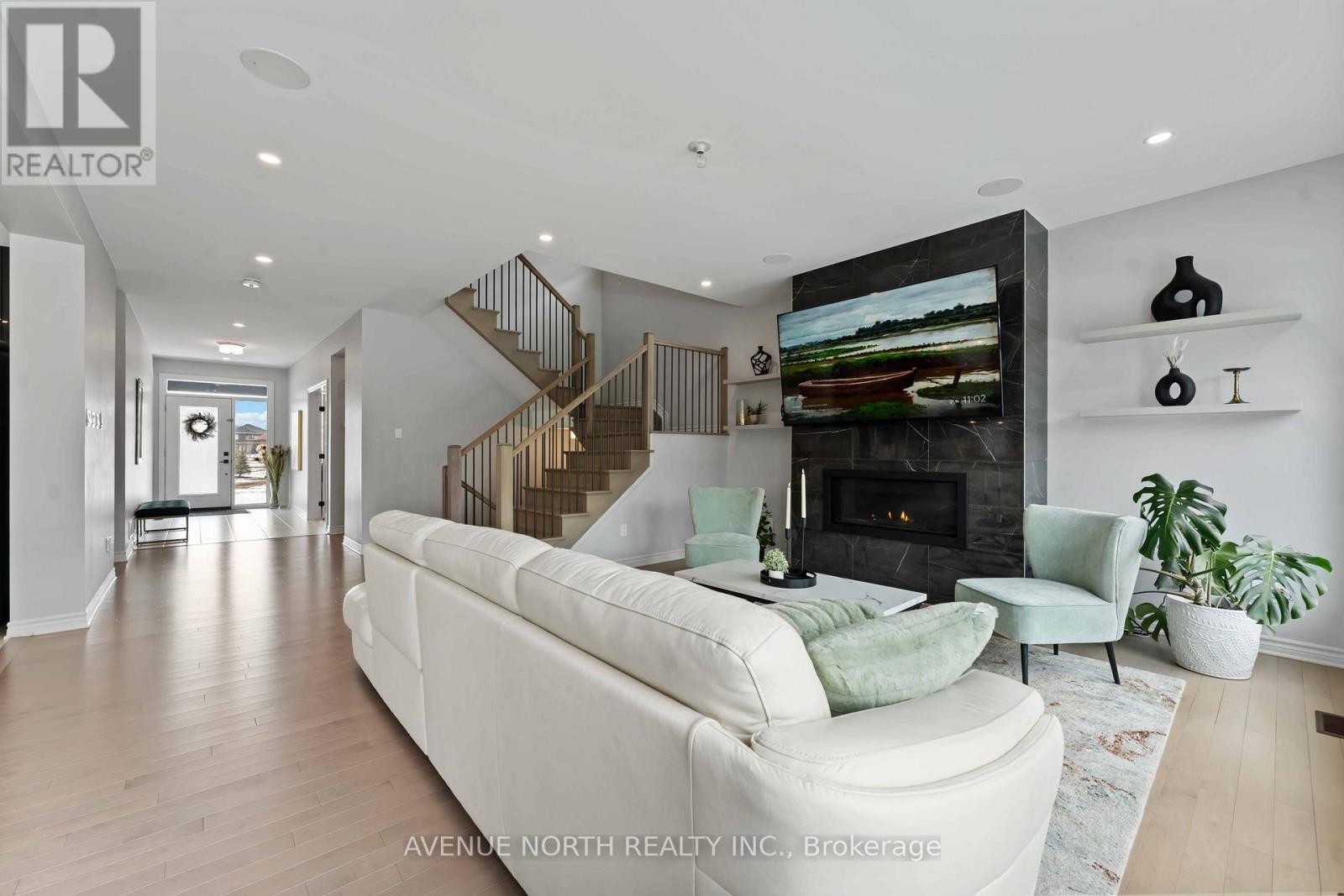 711 Moonflower Crescent, Ottawa, Ontario  K1T 0X8 - Photo 7 - X12928698