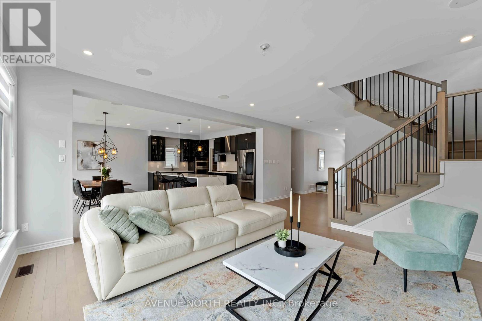 711 Moonflower Crescent, Ottawa, Ontario  K1T 0X8 - Photo 8 - X12928698