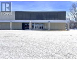 390 LAKESHORE DRIVE, North Bay, Ontario