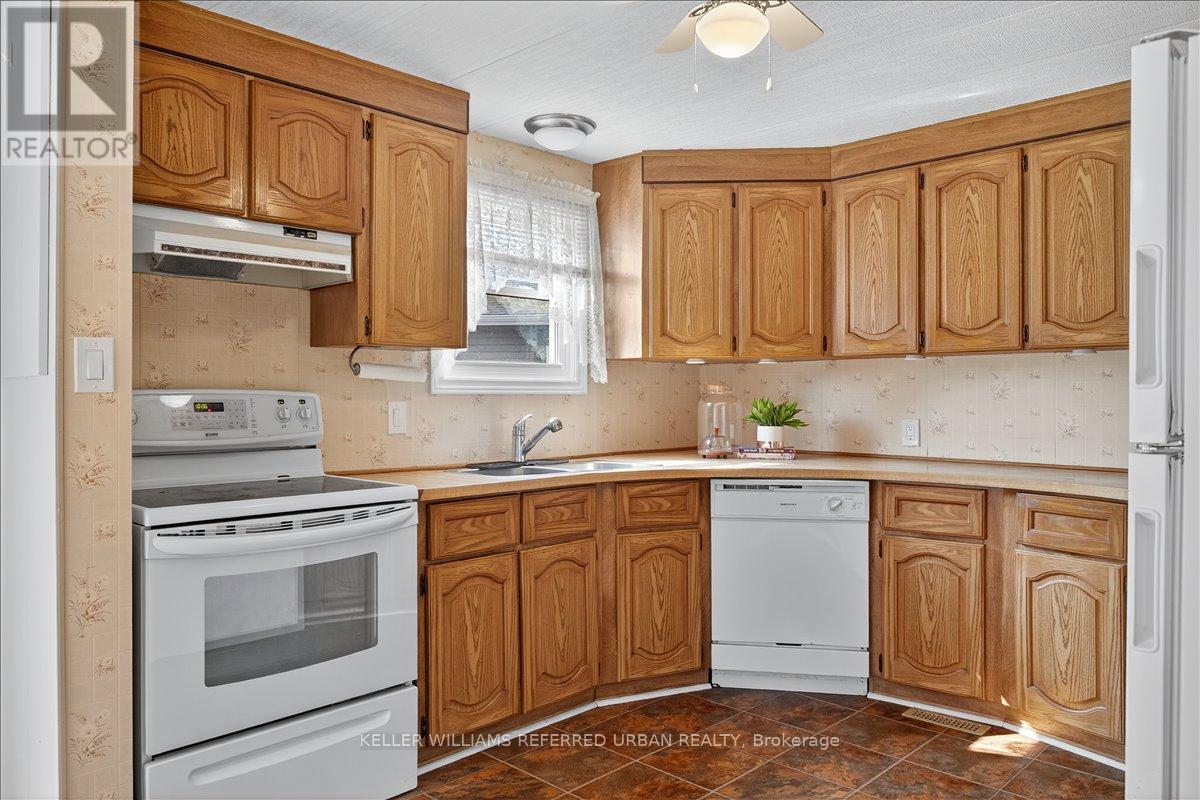 7 Sunset Drive, Innisfil, Ontario  L9S 0R7 - Photo 15 - N12845572