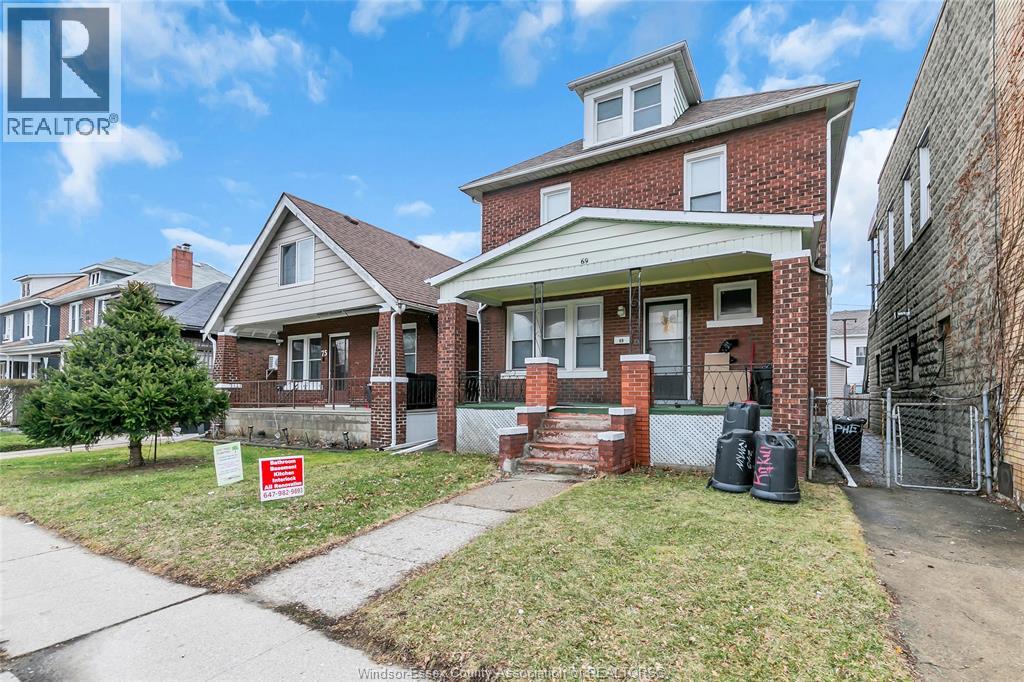 69 Shepherd, Windsor, Ontario  N8X 2K1 - Photo 2 - 26006355