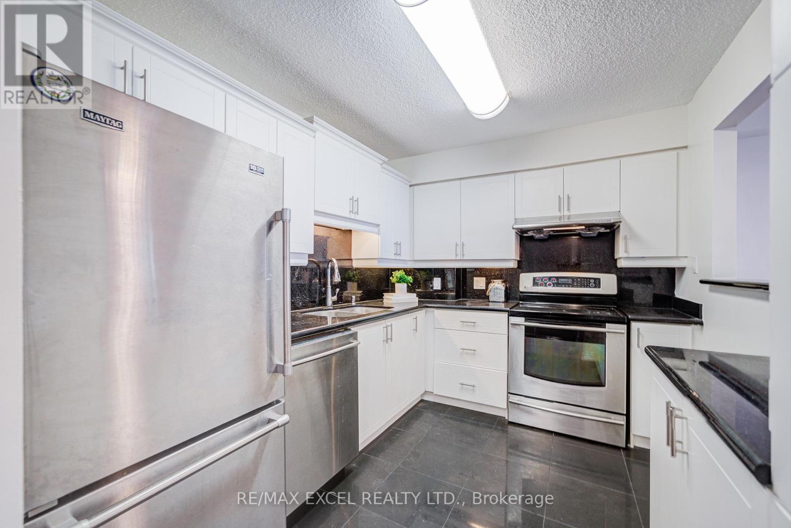 1107 - 5280 Lakeshore Road, Burlington, Ontario  L7L 5R1 - Photo 14 - W12750934