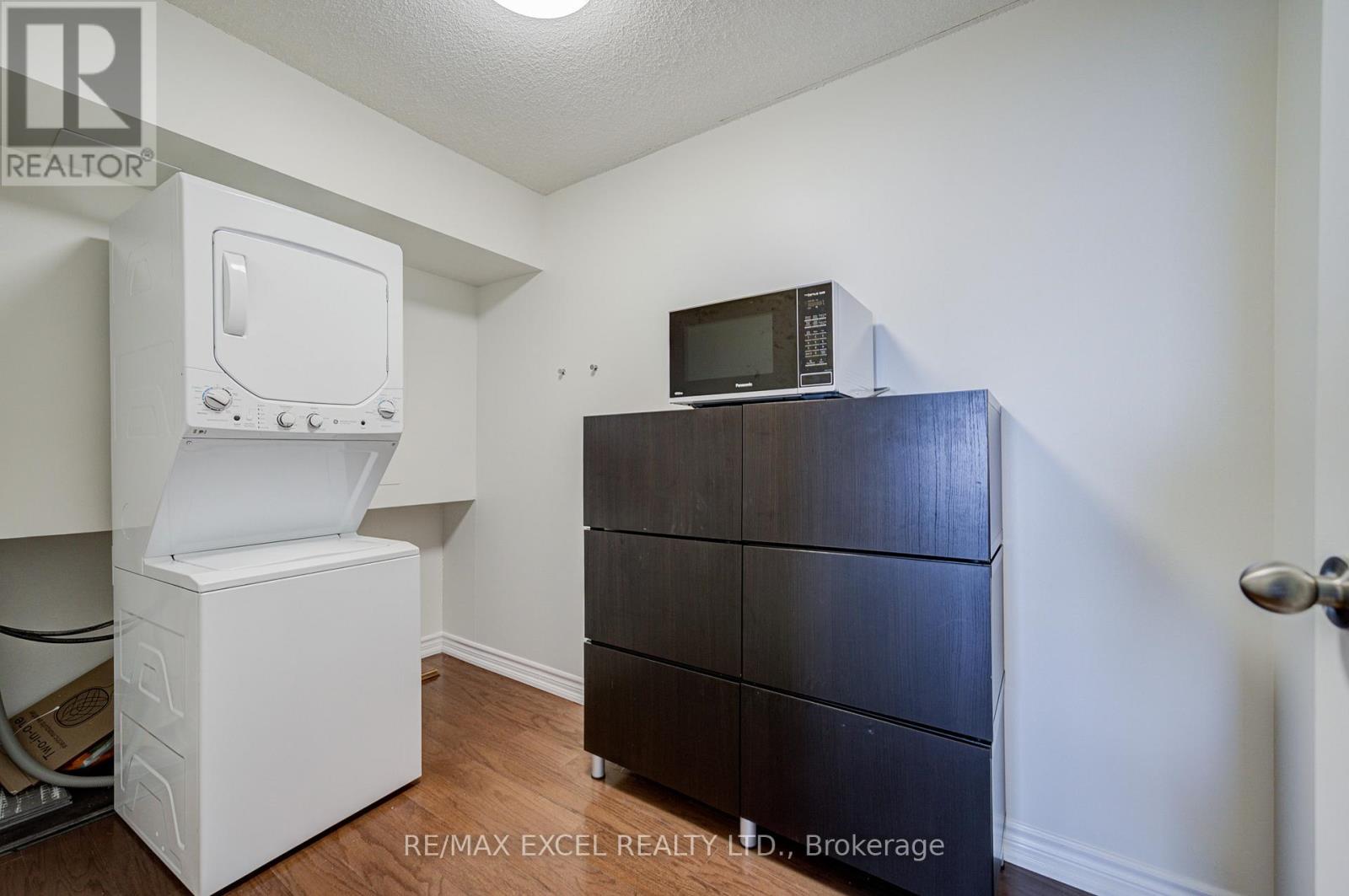 1107 - 5280 Lakeshore Road, Burlington, Ontario  L7L 5R1 - Photo 37 - W12750934