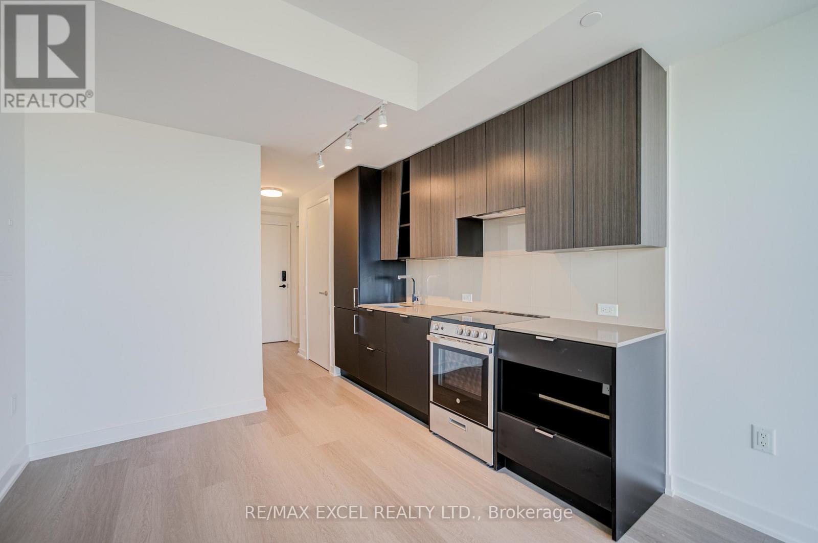 2108 - 3883 Quartz Road S, Mississauga, Ontario  L5B 0M4 - Photo 18 - W12756738