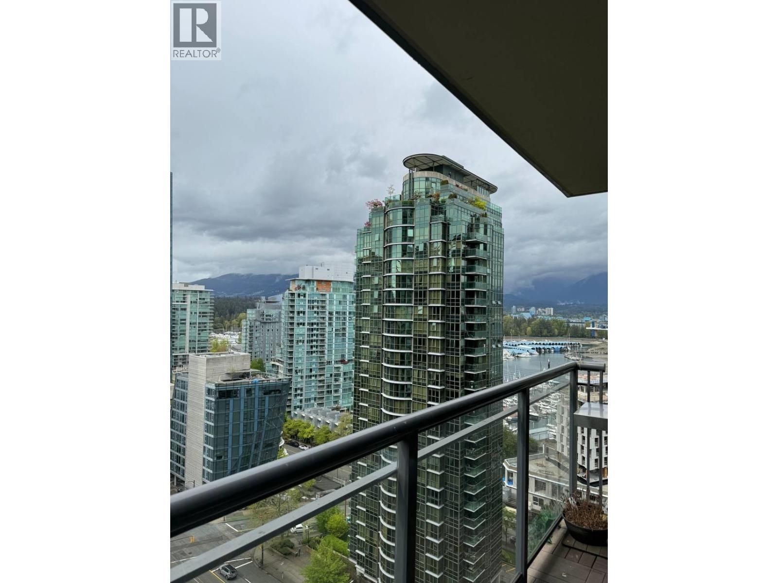 1328 W Pender Street, Vancouver, British Columbia  V6E 3M5 - Photo 1 - R3104243