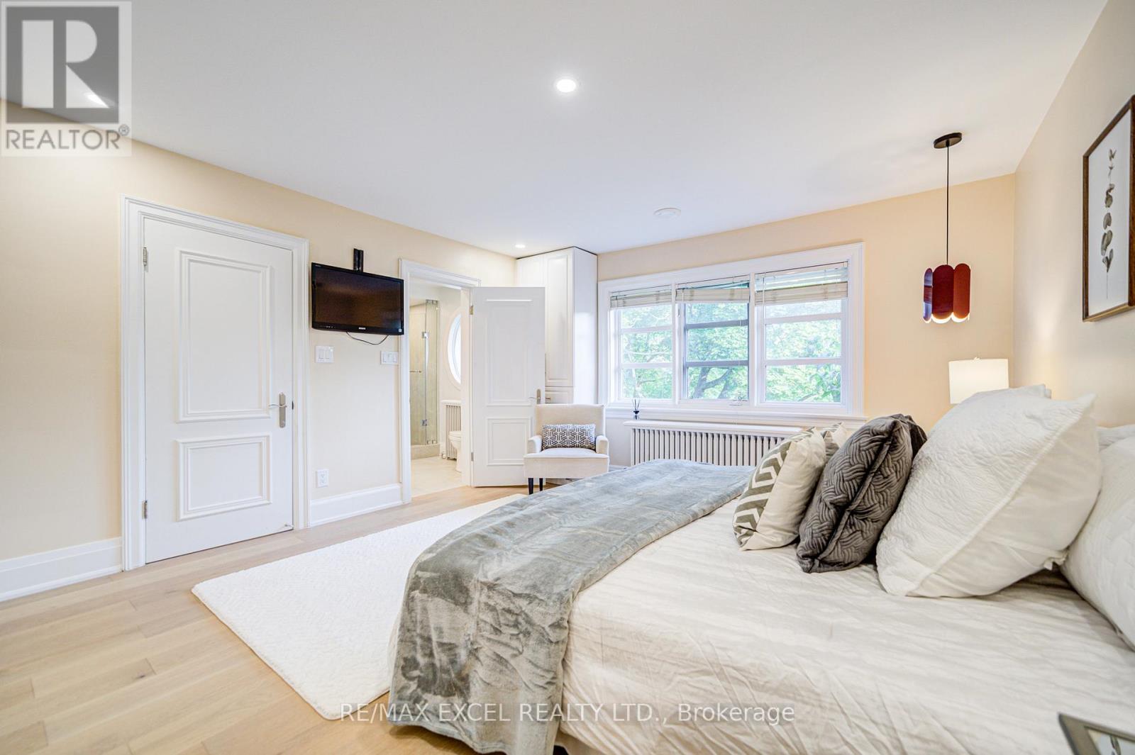 3 Silverwood Avenue, Toronto, Ontario  M5P 1W3 - Photo 35 - C12586536