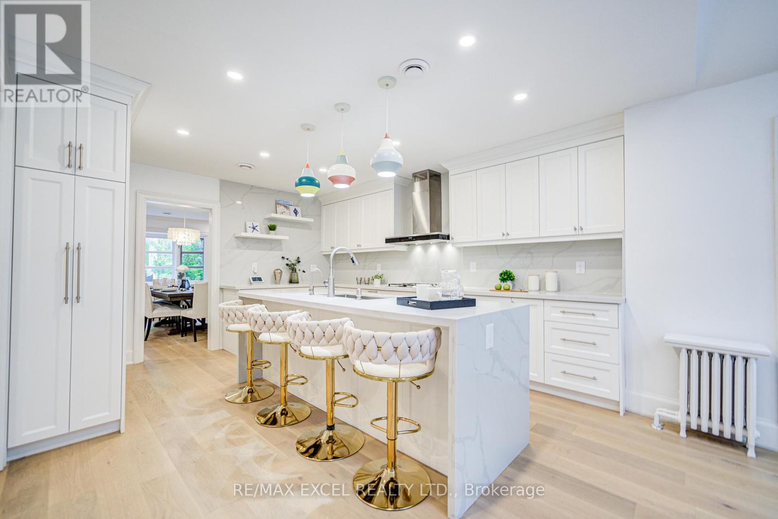 3 Silverwood Avenue, Toronto, Ontario  M5P 1W3 - Photo 12 - C12586536