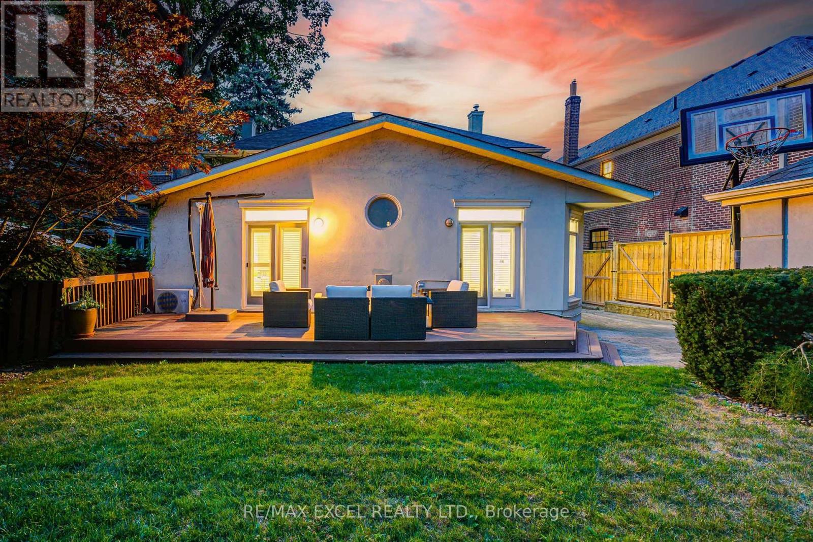 3 Silverwood Avenue, Toronto, Ontario  M5P 1W3 - Photo 49 - C12586536