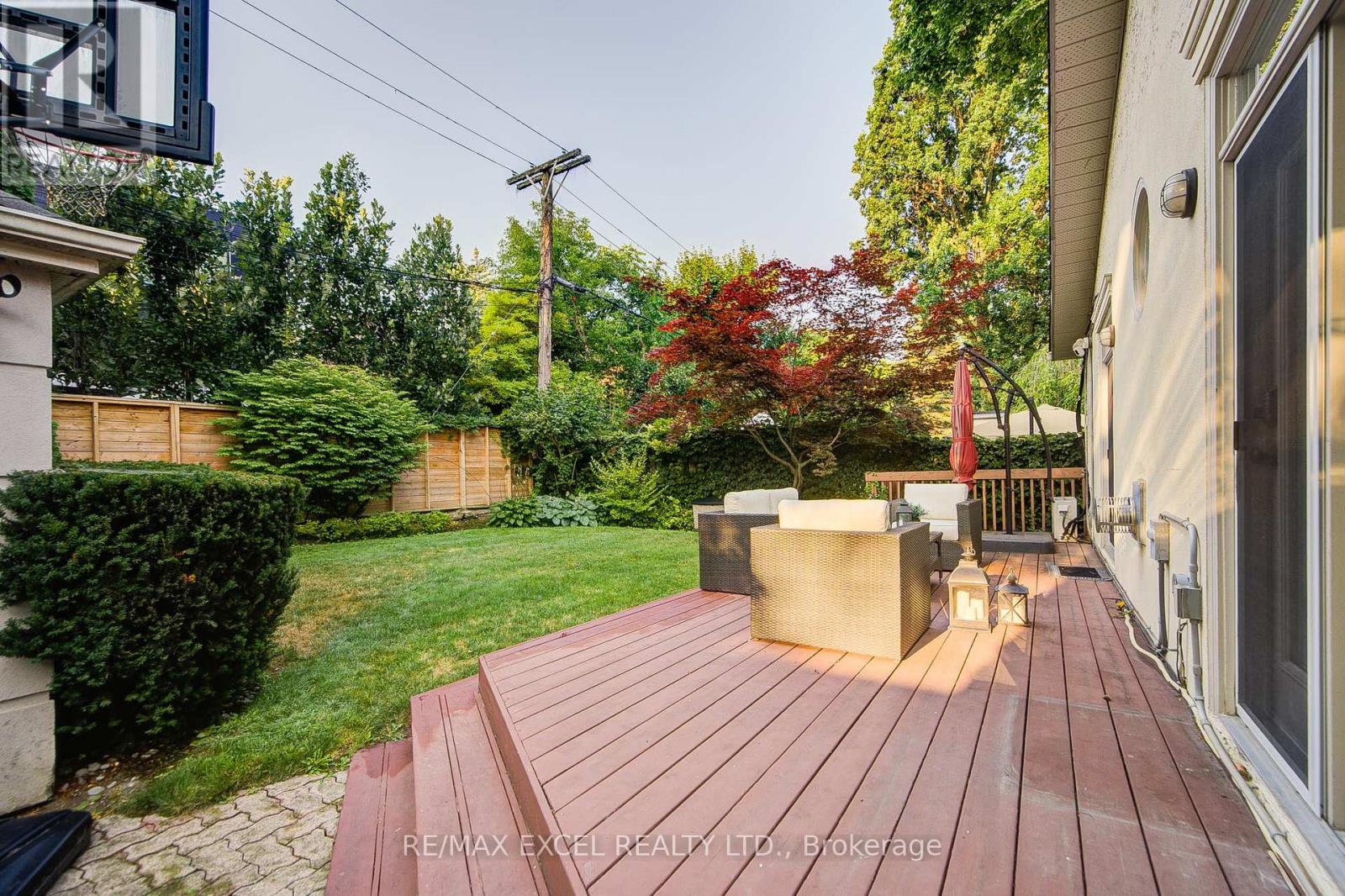 3 Silverwood Avenue, Toronto, Ontario  M5P 1W3 - Photo 43 - C12586536