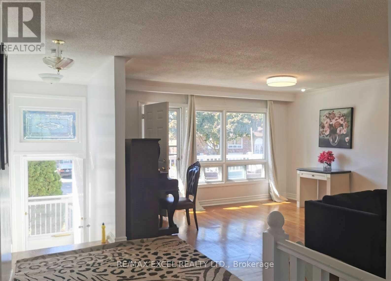 155 Edmonton Drive, Toronto, Ontario  M2J 3X3 - Photo 2 - C12806088