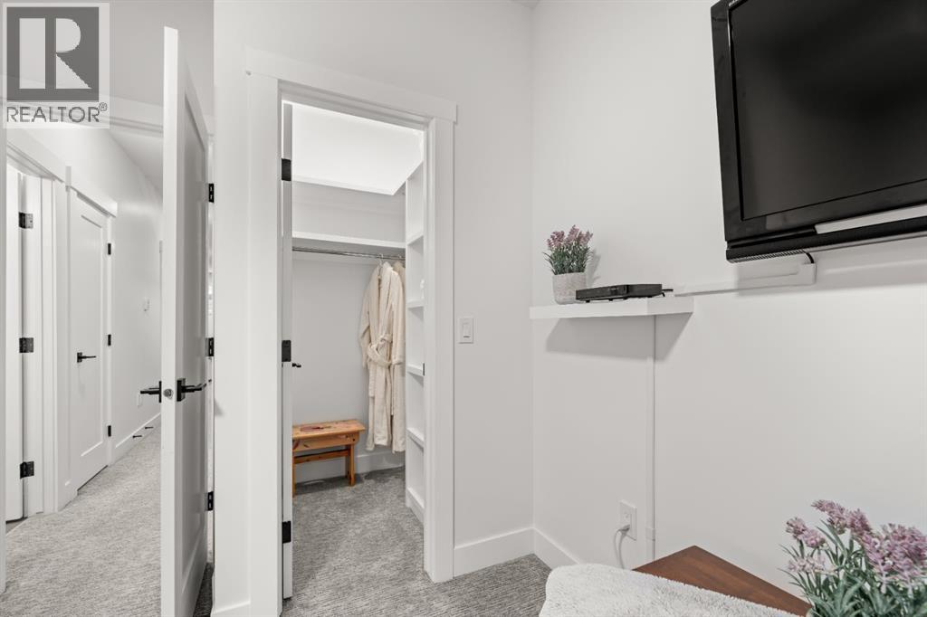 2407 33 Street SW, Calgary, Alberta  T3E 2T3 - Photo 31 - A2284456