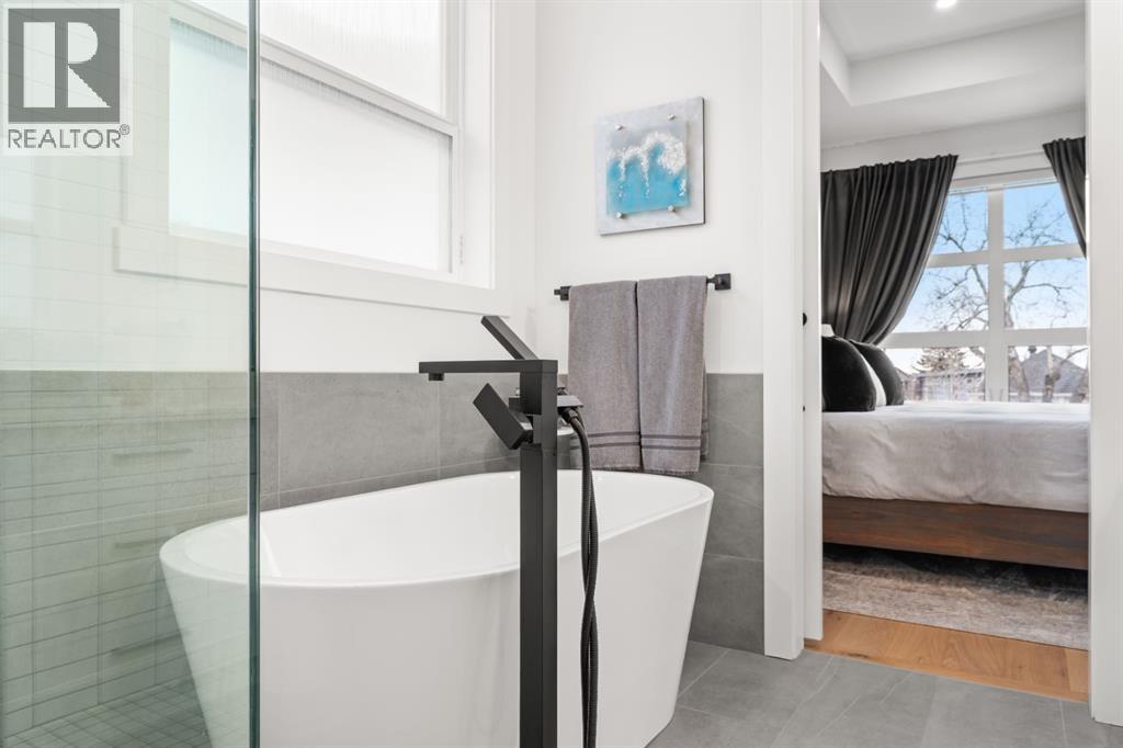 2407 33 Street SW, Calgary, Alberta  T3E 2T3 - Photo 19 - A2284456