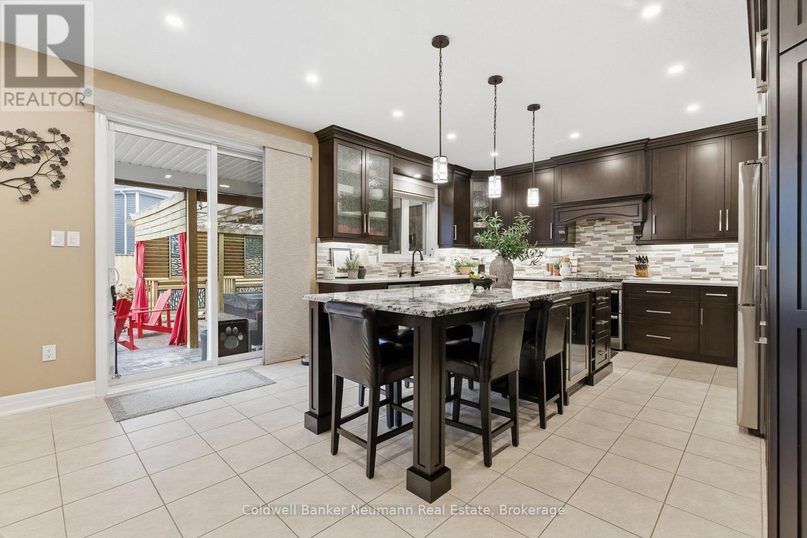 356 Falling Green Crescent, Kitchener, Ontario  N2R 0G4 - Photo 11 - X12928620