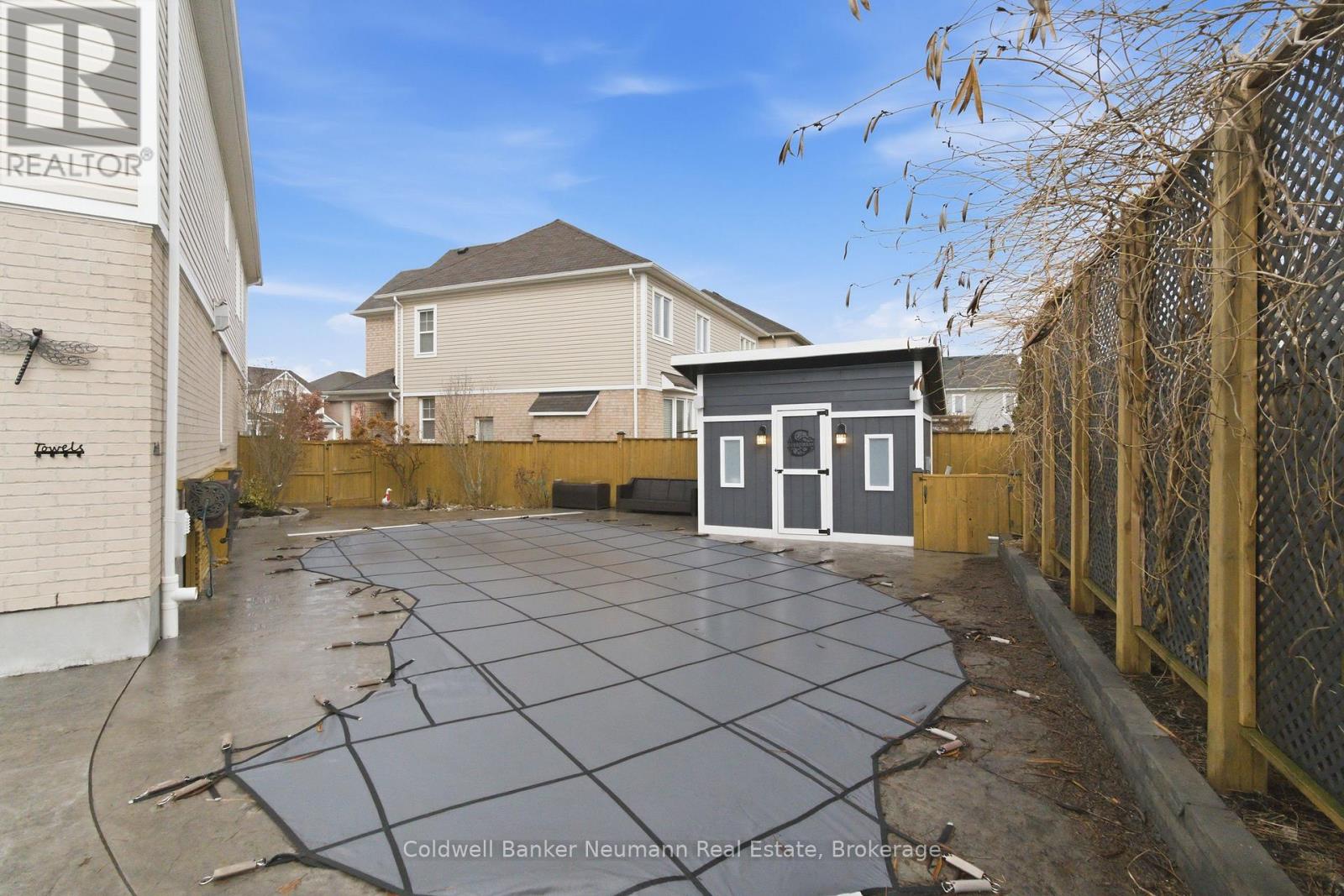 356 Falling Green Crescent, Kitchener, Ontario  N2R 0G4 - Photo 39 - X12928620