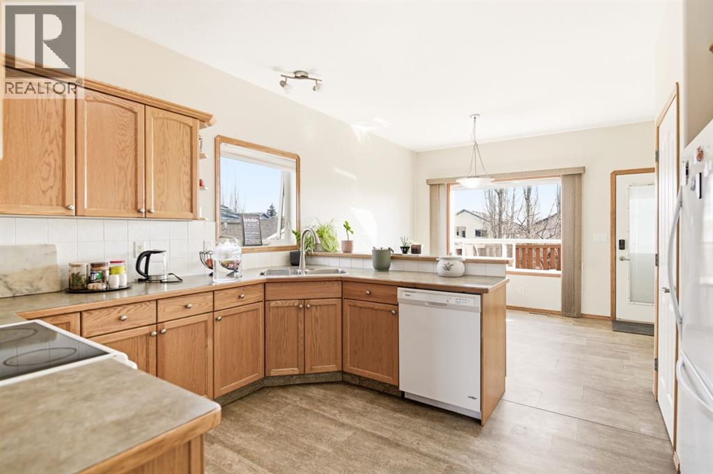 203 Duston Street, Red Deer, Alberta  T4R 2W1 - Photo 7 - A2295478