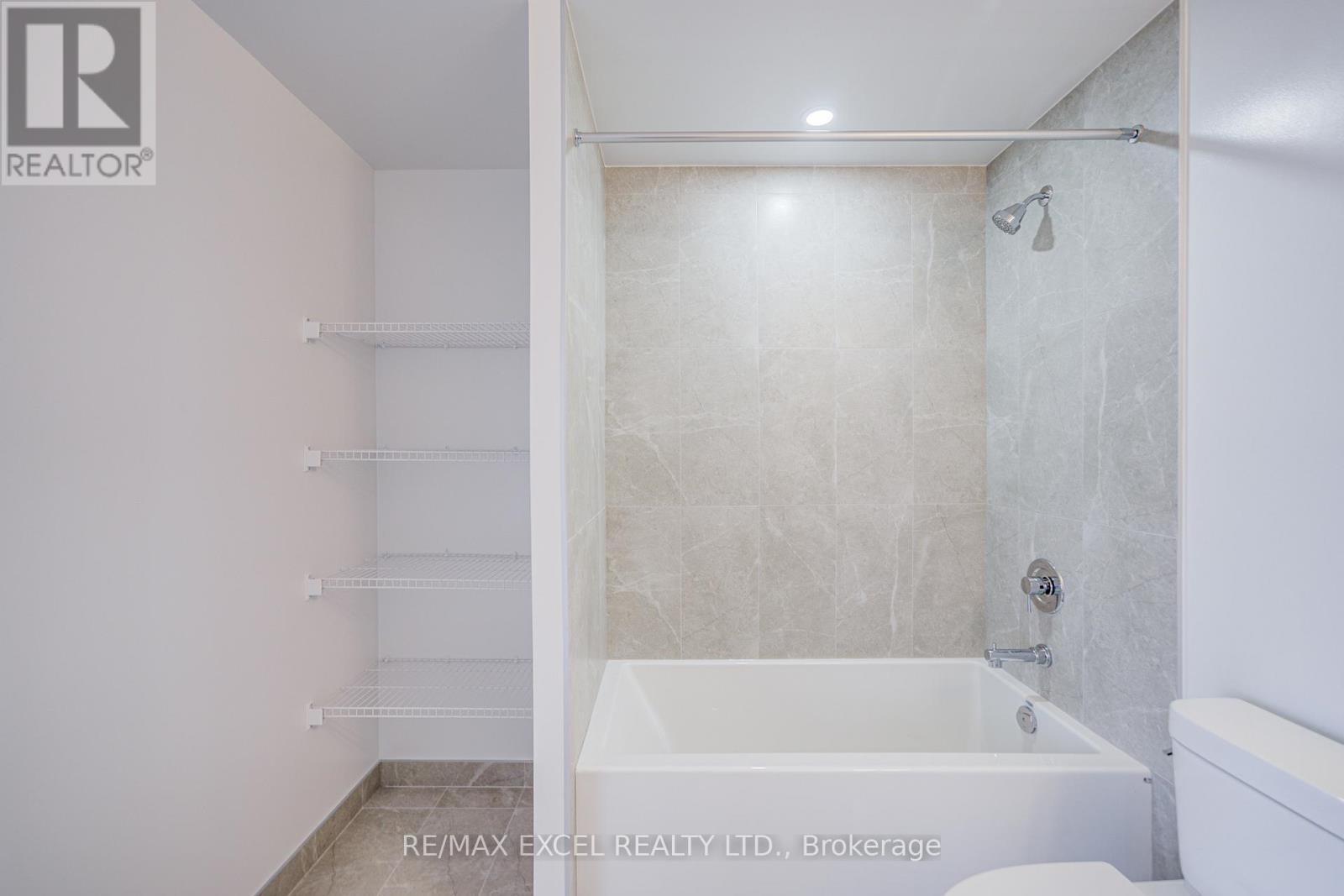 1011 - 5858 Yonge Street, Toronto (Newtonbrook West), Ontario  M2M 0C6 - Photo 32 - C12909696