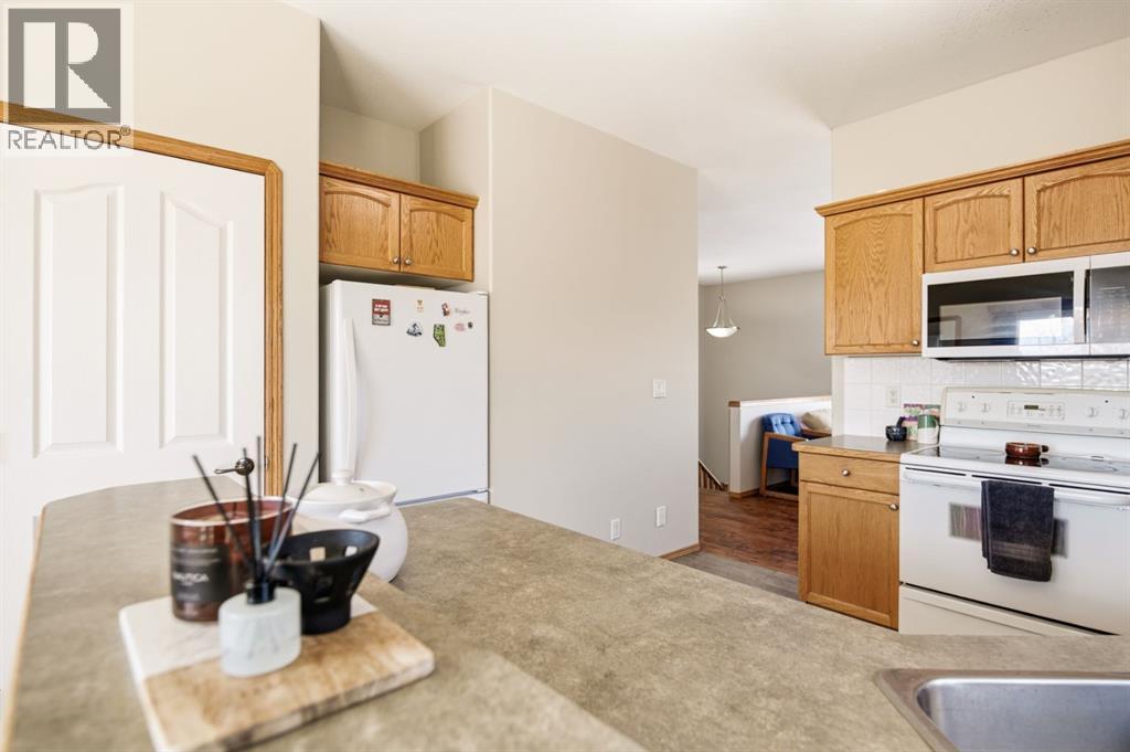 203 Duston Street, Red Deer, Alberta  T4R 2W1 - Photo 9 - A2295478