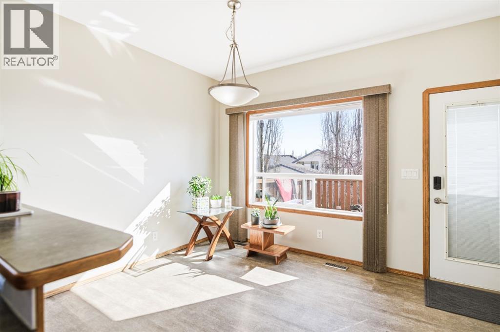 203 Duston Street, Red Deer, Alberta  T4R 2W1 - Photo 11 - A2295478