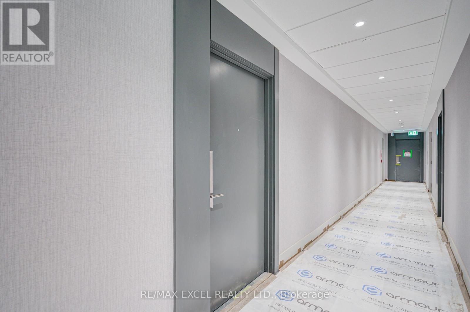 1011 - 5858 Yonge Street, Toronto (Newtonbrook West), Ontario  M2M 0C6 - Photo 6 - C12909696