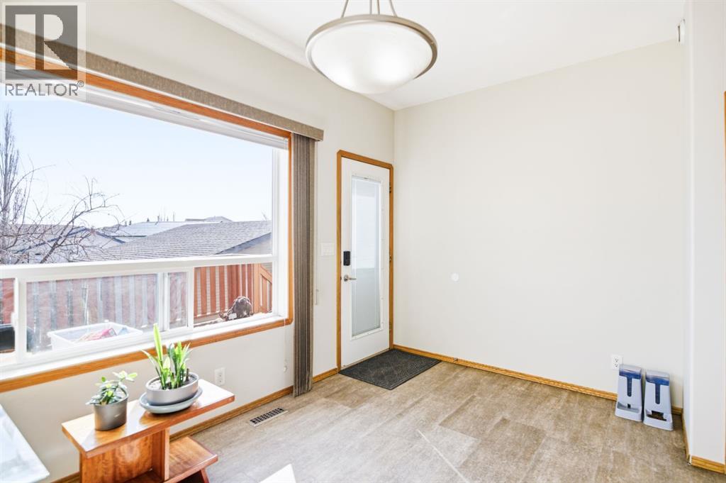 203 Duston Street, Red Deer, Alberta  T4R 2W1 - Photo 12 - A2295478