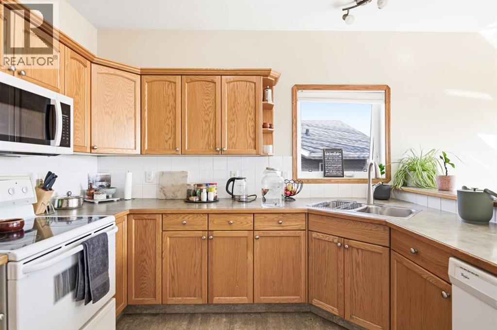 203 Duston Street, Red Deer, Alberta  T4R 2W1 - Photo 8 - A2295478