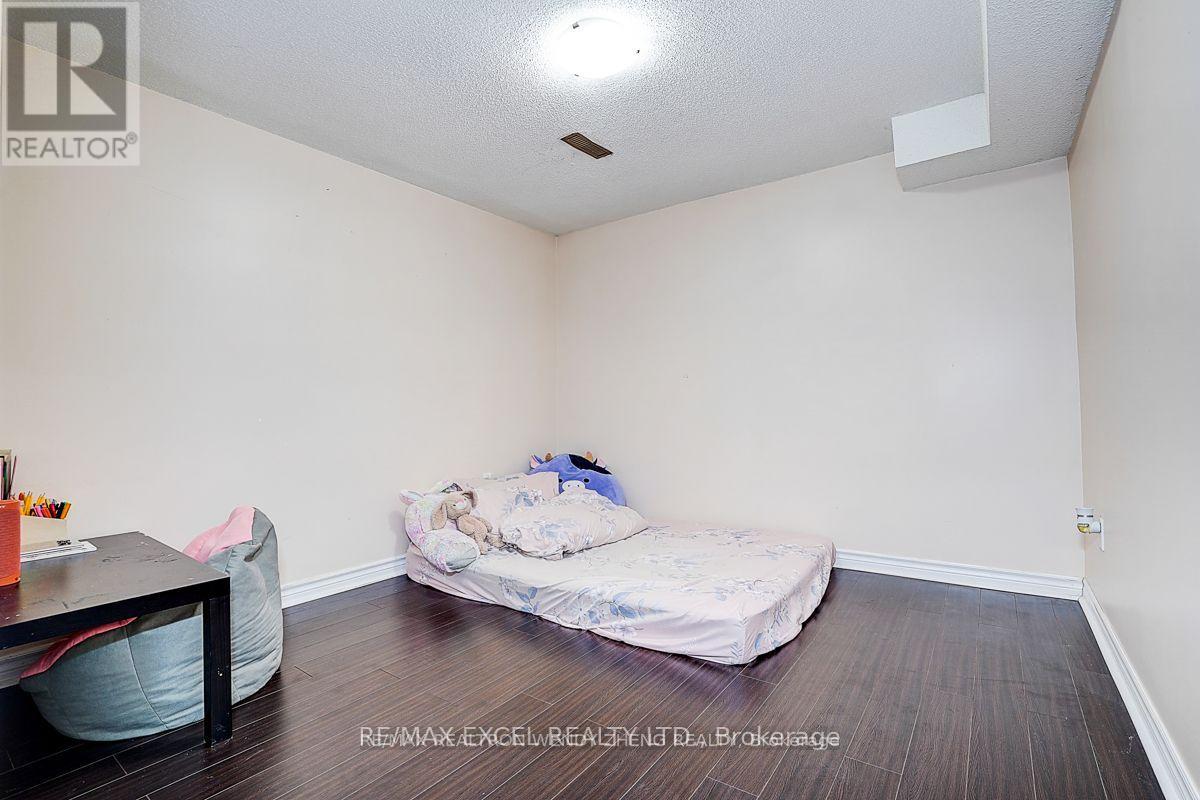 Bsmt - 31 Durant Crescent, Markham, Ontario  L3S 3A3 - Photo 9 - N12882462