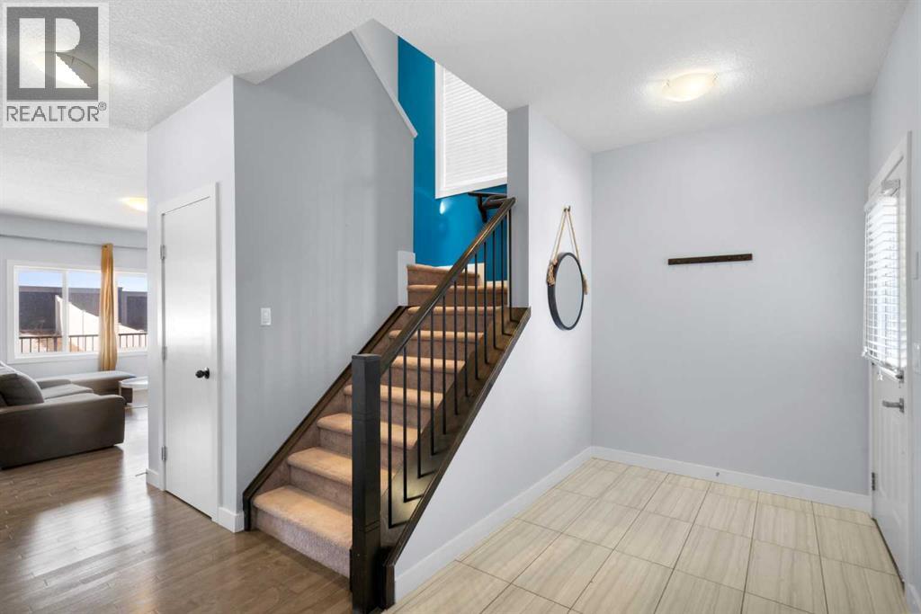 252 Nolanhurst Crescent Nw, Calgary, Alberta  T3R 0Z6 - Photo 3 - A2290075