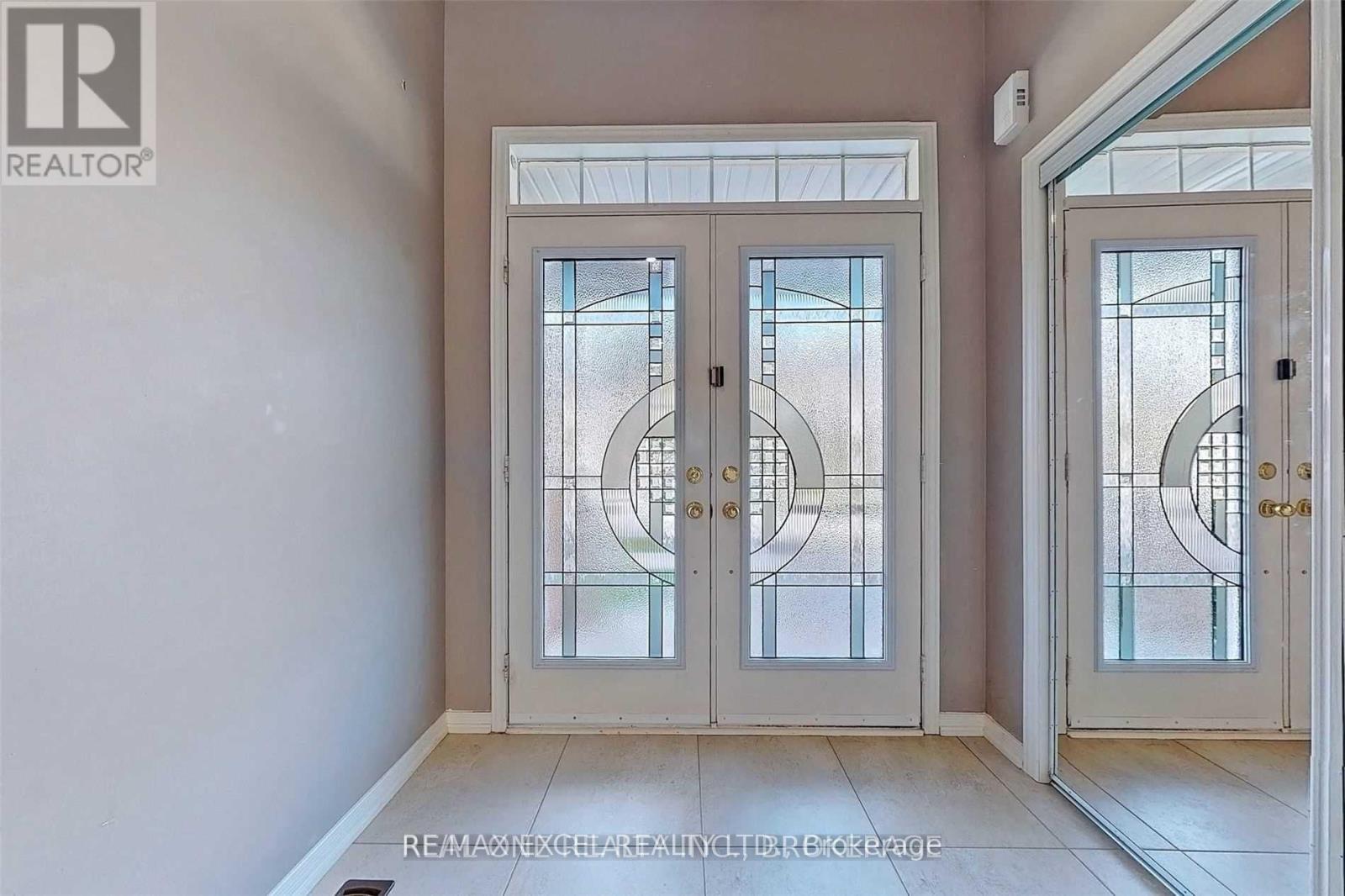 Main - 145 Cabin Trail Crescent, Whitchurch-Stouffville, Ontario  L4A 0S7 - Photo 4 - N12859504