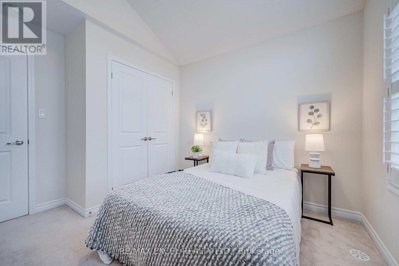 3081 Harebell Gate, Oakville, Ontario  L6M 0Y9 - Photo 46 - W12853854