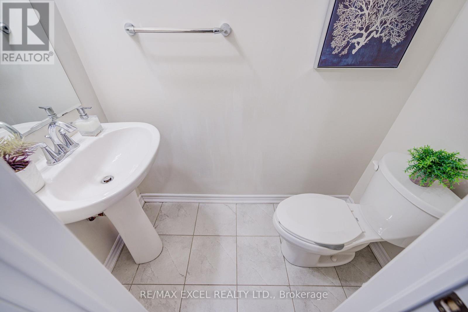 3081 Harebell Gate, Oakville, Ontario  L6M 0Y9 - Photo 12 - W12853854